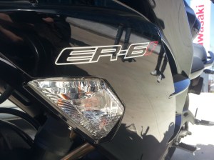 Intermitente integrado en ER-6f