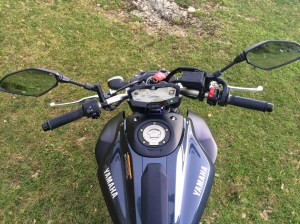 La MT-07 parece una moto fina