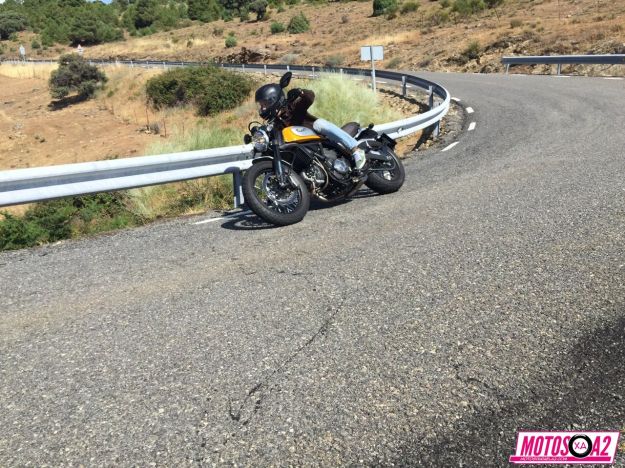 Tumbadita en la cruz verde