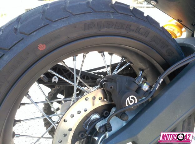 Destaco el embrague antirebote. También los frenos.