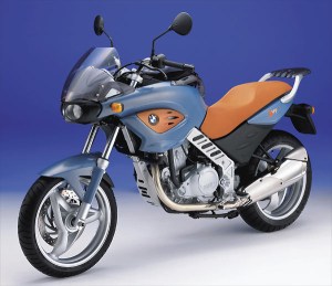 bmw-f-650-cs-scarbeo