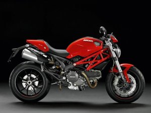 ducati-monster-796