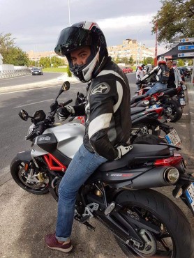 Ivan en aprilia Shiver.jpg