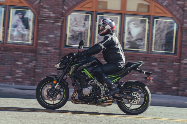 Z900 posición conducción.jpg